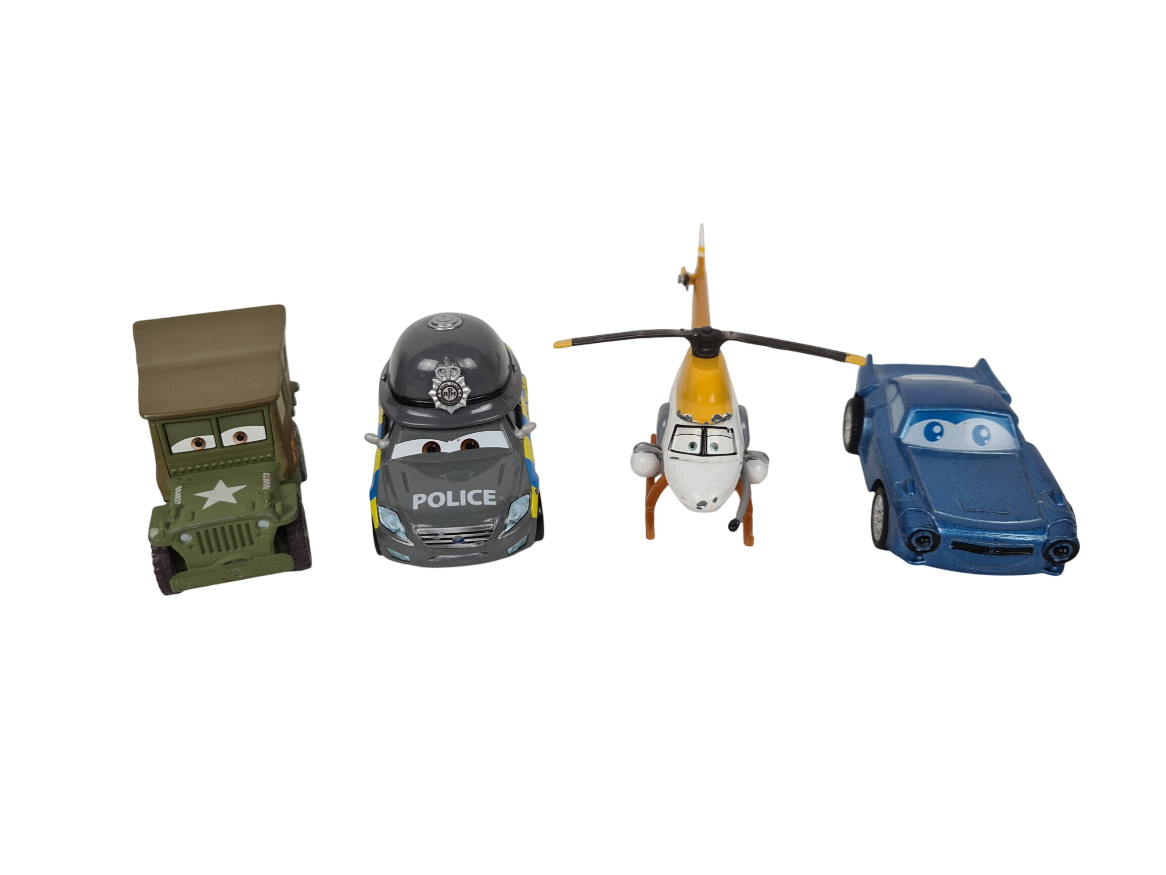 Acheter Voiture - Lot de 4 " Cars " métal et plastique Bon état - 12,50 € Voiture - Lot de 4 " Cars " métal et plastique Bon état - reconditionné disponible sur Label Emmaüs